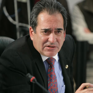 Carlos Lozano, del PRI, actual gobernador de Aguascalientes